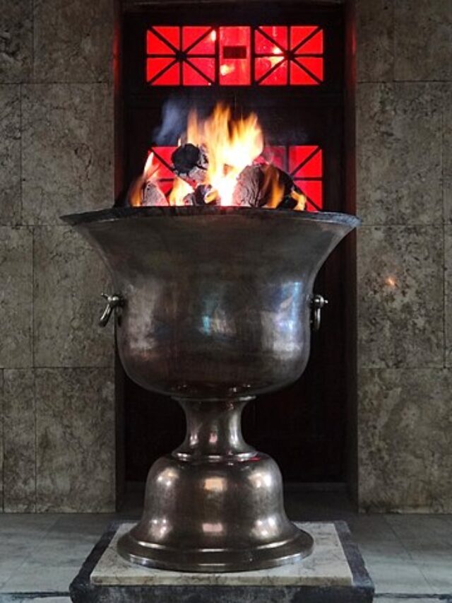 पारसी नव वर्ष व ह्या दिवसाचे महत्व व इतिहास जाणून घ्या