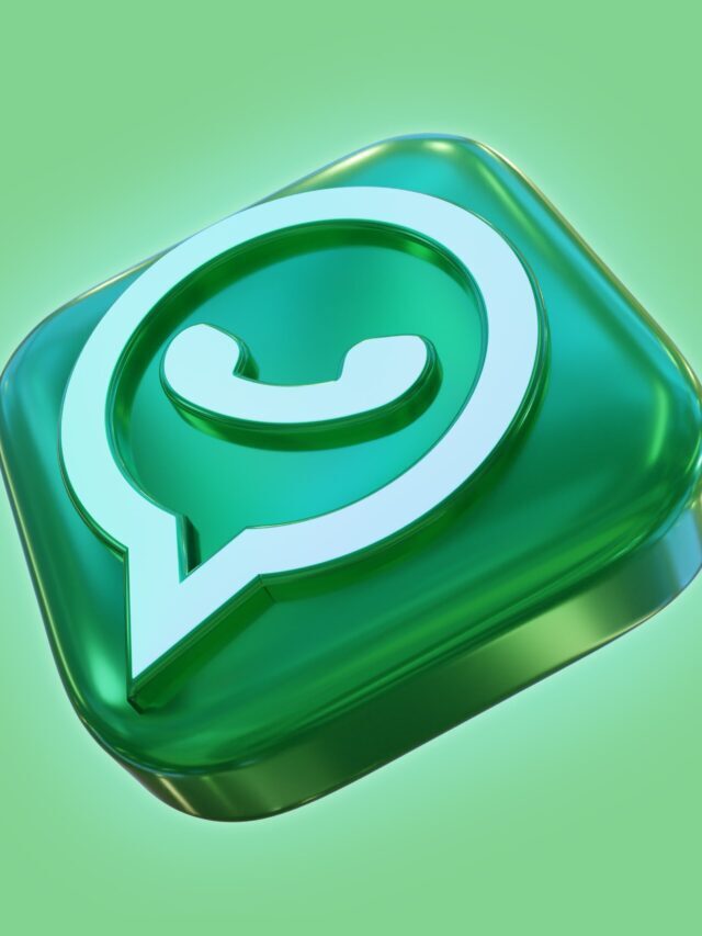 WhatsApp वरून डाऊनलोड करता येणार आधार आणि पॅन कार्ड